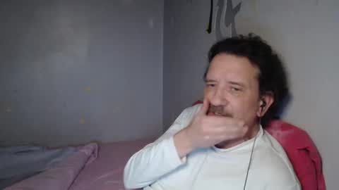 Snapshot of thegreeneyes95 chatting on 01.14.26 Green online show from 01.14.26