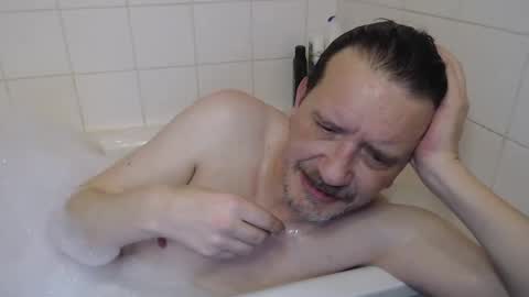 Snapshot of thegreeneyes95 chatting on 01.15.26 Green online show from 01.15.26