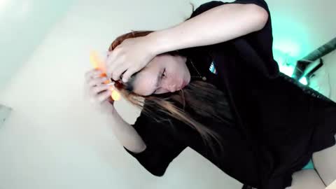 Snapshot of thehornygirl_laisa chatting on 02.12.25 laisa online show from 02.12.25