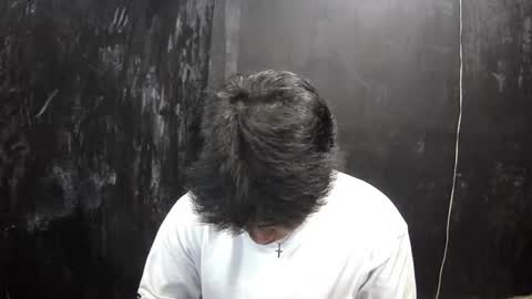 Snapshot of thehugecomeback chatting on 02.14.25 Xerxis online show from 02.14.25