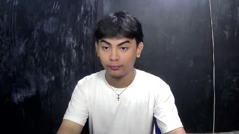 Snapshot of thehugecomeback chatting on 02.16.25 Xerxis online show from 02.16.25