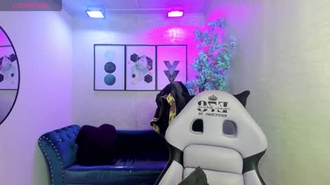 Theia  online show from 11.29.25