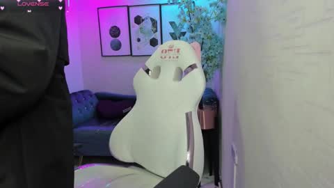 Theia  online show from 02.16.26