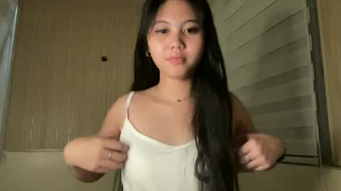 Snapshot of thelifeof_kiara chatting on 06.27.26 thelifeof_kiara online show from 06.27.26