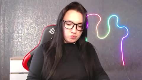 Snapshot of thelisasquirt chatting on 04.21.26 Lisa online show from 04.21.26