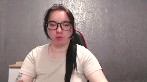 Snapshot of thelisasquirt chatting on 05.16.26 Lisa online show from 05.16.26
