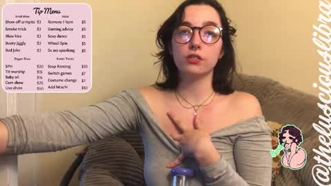 Snapshot of thelusciouslibra chatting on 10.19.25 thelusciouslibra online show from 10.19.25