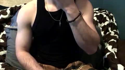 Snapshot of themanthemythleyroy chatting on 02.07.26 themanthemythleyroy online show from 02.07.26