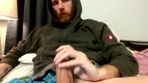 Snapshot of themanukaman chatting on 10.13.25 themanukaman online show from 10.13.25