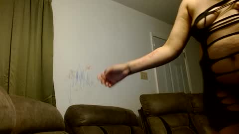 Snapshot of themixedfreakk chatting on 12.21.24 themixedfreakk online show from 12.21.24