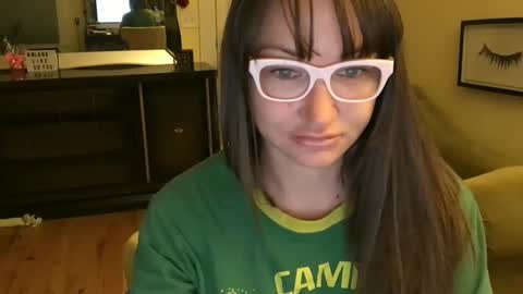 Snapshot of themrsnelson chatting on 09.09.25 Cach Nelson online show from 09.09.25