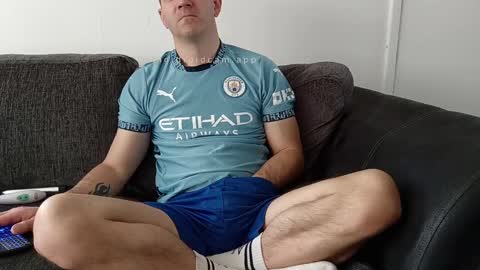 Snapshot of thenakedfootballer chatting on 03.07.25 Paulo online show from 03.07.25