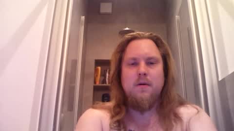 thenewdude1992 online show from 12.15.25