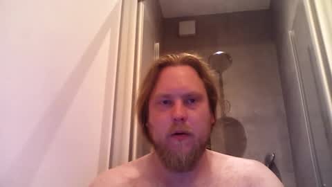 Snapshot of thenewdude1992 chatting on 05.29.26 thenewdude1992 online show from 05.29.26