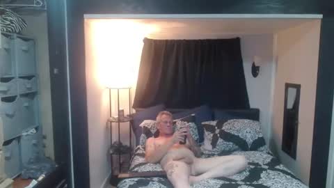 theoneyouwanttwofuck online show from 09.17.25