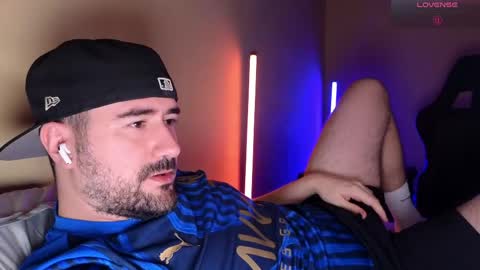 Theo Ravi online show from 04.10.26