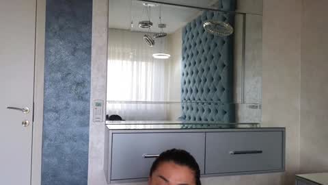 Theowonder online show from 01.15.25