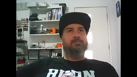 Snapshot of theozbeardguy chatting on 03.18.26 aussiebeard online show from 03.18.26