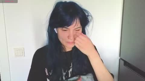Snapshot of thepasssiflora chatting on 06.21.26 Vanessa online show from 06.21.26