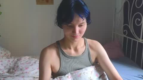 Snapshot of thepasssiflora chatting on 07.05.26 Vanessa online show from 07.05.26