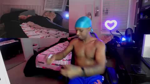 The Plug Love  Friends online show from 11.18.25