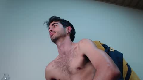 Santiago Enrique online show from 02.05.26