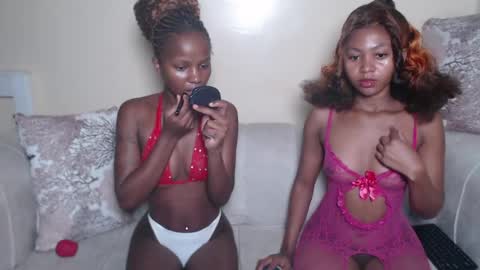 Snapshot of therealdesire chatting on 05.17.26 therealdesire online show from 05.17.26
