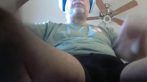 Snapshot of thereisnospoon1970 chatting on 02.15.25 Neo online show from 02.15.25