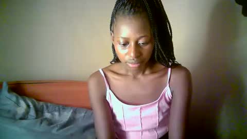 Snapshot of therry_heart chatting on 05.01.26 hearty online show from 05.01.26