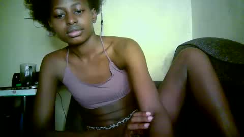 Snapshot of therry_heart chatting on 05.29.26 hearty online show from 05.29.26