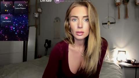 Snapshot of theselina_kyle chatting on 01.04.25 Selina Kyle online show from 01.04.25