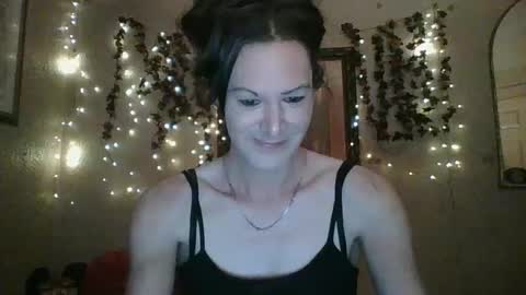 sillymillie0 online show from 10.14.25