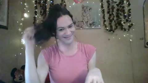 Snapshot of thesillymillie chatting on 06.10.26 sillymillie0 online show from 06.10.26