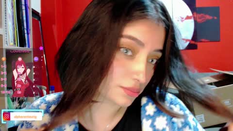 Snapshot of thesweethari chatting on 01.27.25 I dont do real meetings My bio online show from 01.27.25