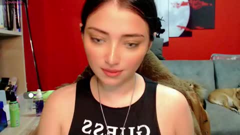 Snapshot of thesweethari chatting on 03.05.25 I dont do real meetings My bio online show from 03.05.25