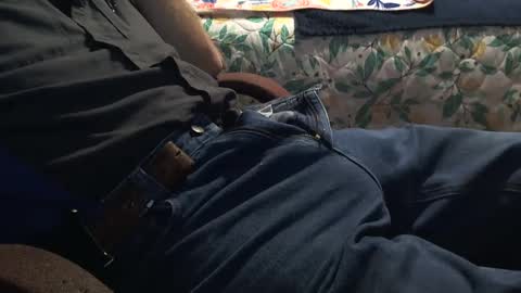 Snapshot of thetnguy chatting on 12.10.24 thetnguy online show from 12.10.24