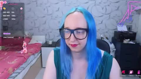 Snapshot of thetrixy chatting on 05.14.26 The Great And Powerful Trixie online show from 05.14.26