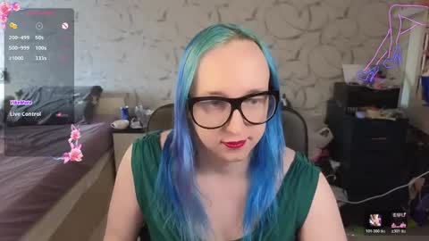 Snapshot of thetrixy chatting on 05.17.26 The Great And Powerful Trixie online show from 05.17.26