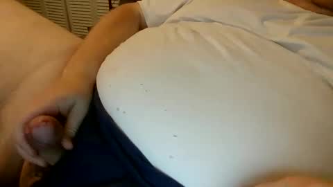 Snapshot of thetrouble chatting on 10.06.25 thetrouble online show from 10.06.25