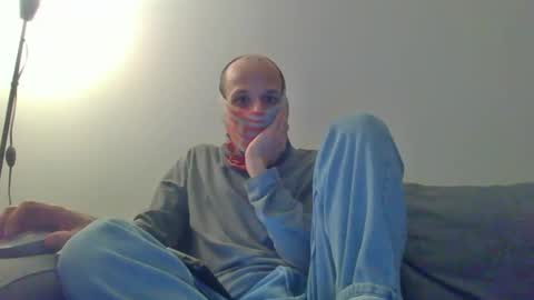 Scarf guy online show from 02.28.25