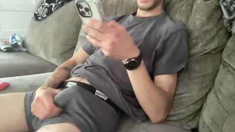 Make Me Cum online show from 09.09.25