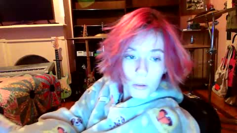 Snapshot of theysin chatting on 04.05.26 theysin online show from 04.05.26