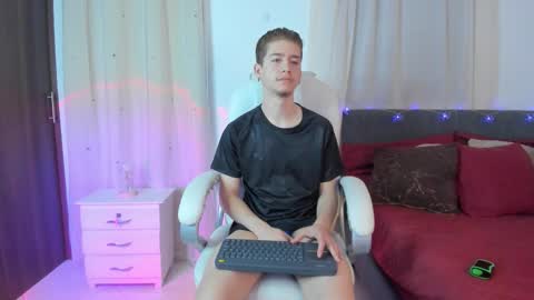 Manuel online show from 01.06.26