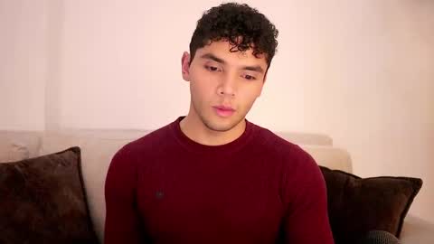 Just Thiago  online show from 03.05.25