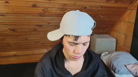 thiago_n_sam online show from 11.05.25