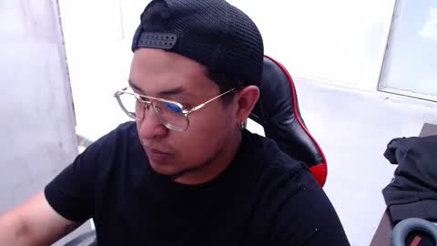 Snapshot of thiagofatwood chatting on 11.17.25 thiagofatwood online show from 11.17.25