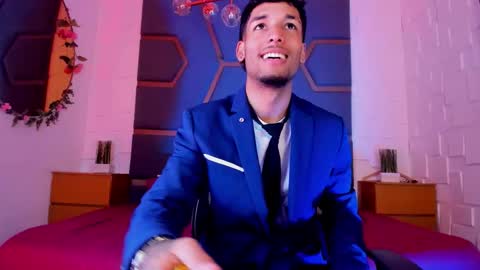 ThiagoFerreti online show from 12.04.25