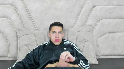 Thiago   online show from 12.21.24