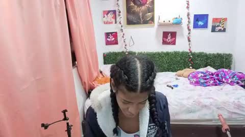 thiana_horny online show from 06.25.26