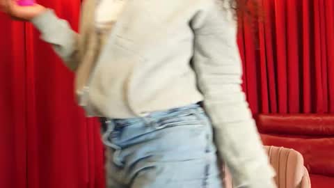 Snapshot of thianalopez chatting on 05.12.26 ThianaLopez online show from 05.12.26